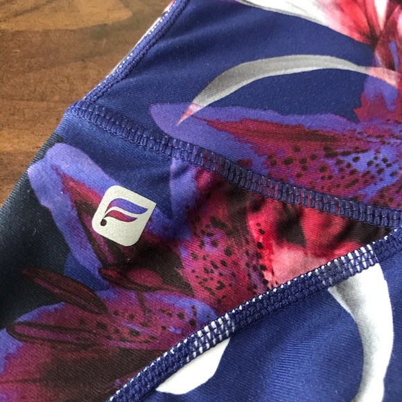 Fabletics High-Waist Powerhold Leggings Size Large - Picture 6 of 8